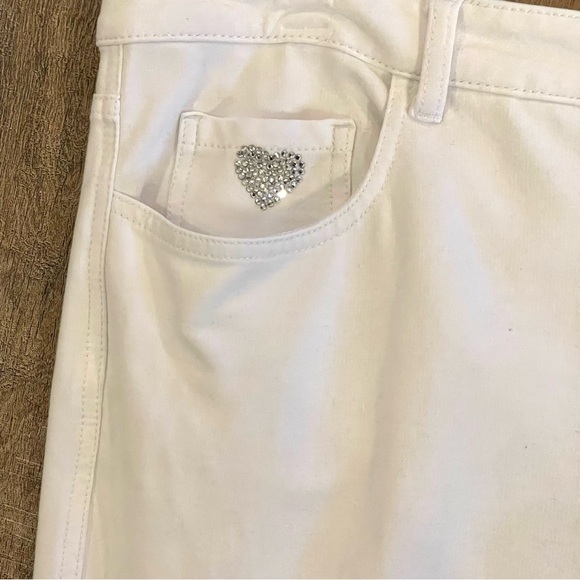 Dream Jeannes by Quacker Factory Five Pocket Wide Leg White Jeans Sz 16 Regular - Picture 3 of 7